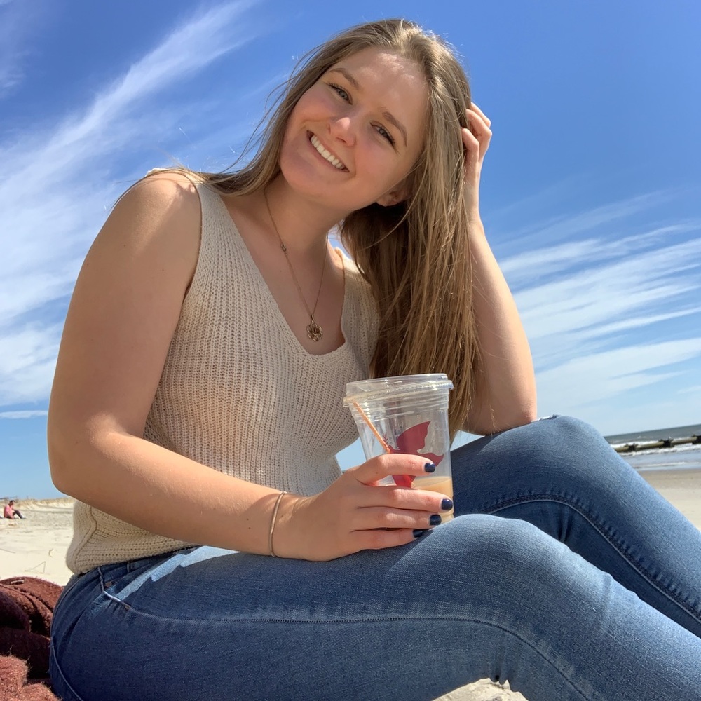 Meet your Posher, Danielle